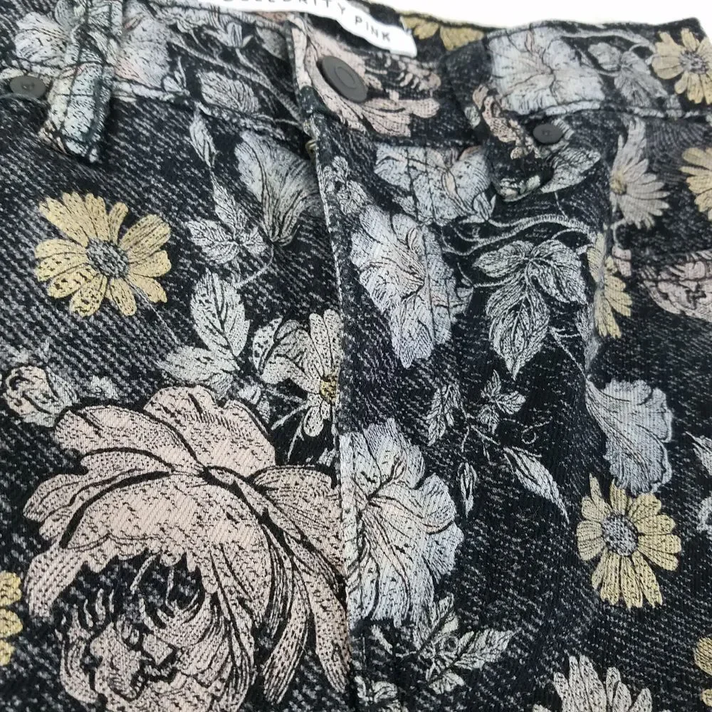 Celebrity Pink Jeans Juniors 3 Black High Rise Womens Mom‎ Floral Raw Hem Denim